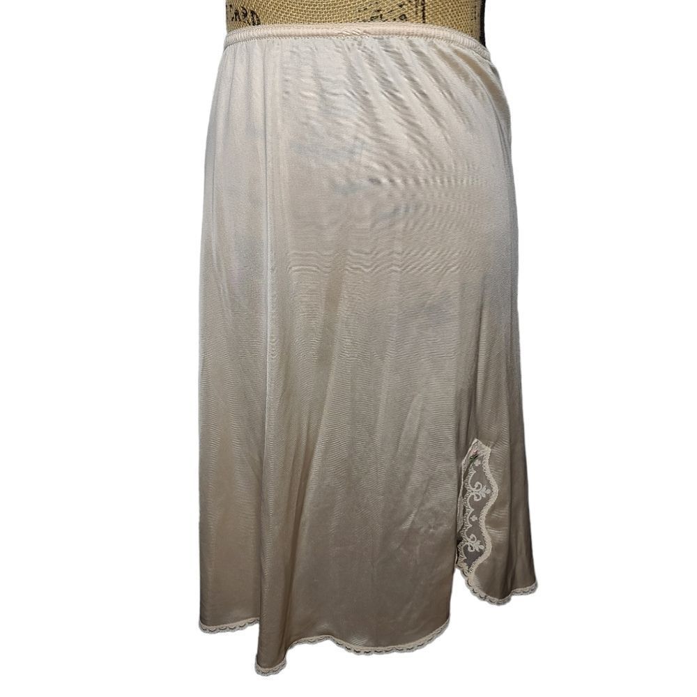 Vintage 60s Cream Half Skirt Slip Lace Trim Small
